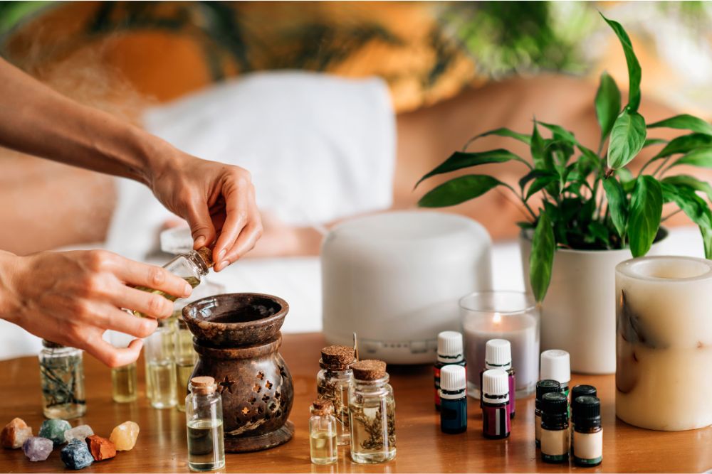Etherische oliën en ingrediënten voor het bereiden van aromatherapiemengsels voor ontspanning